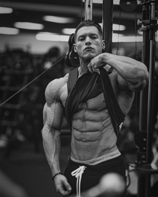 "Мышцы делаются не в зале, а на кухне" 