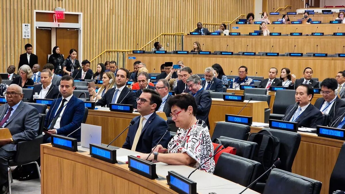 © Photo : official site of the Parliament of RA