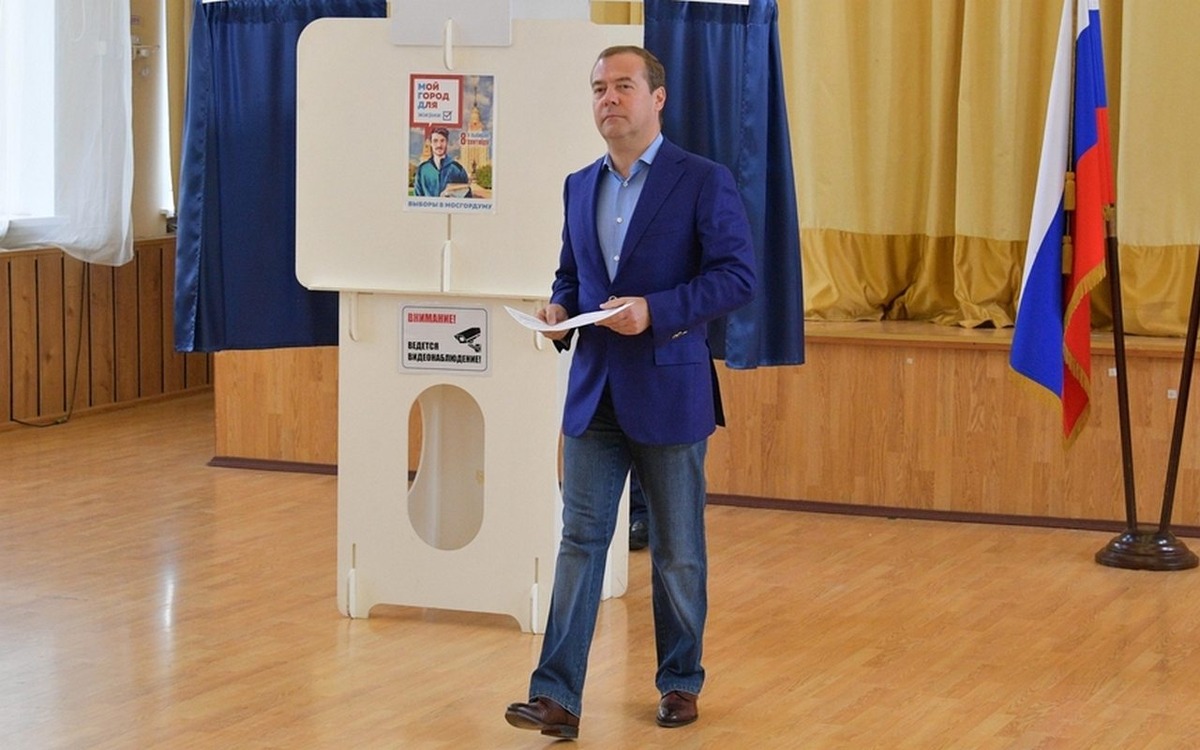    Зампред Совбеза Дмитрий Медведев посетил Воронеж Фото: Правительство России