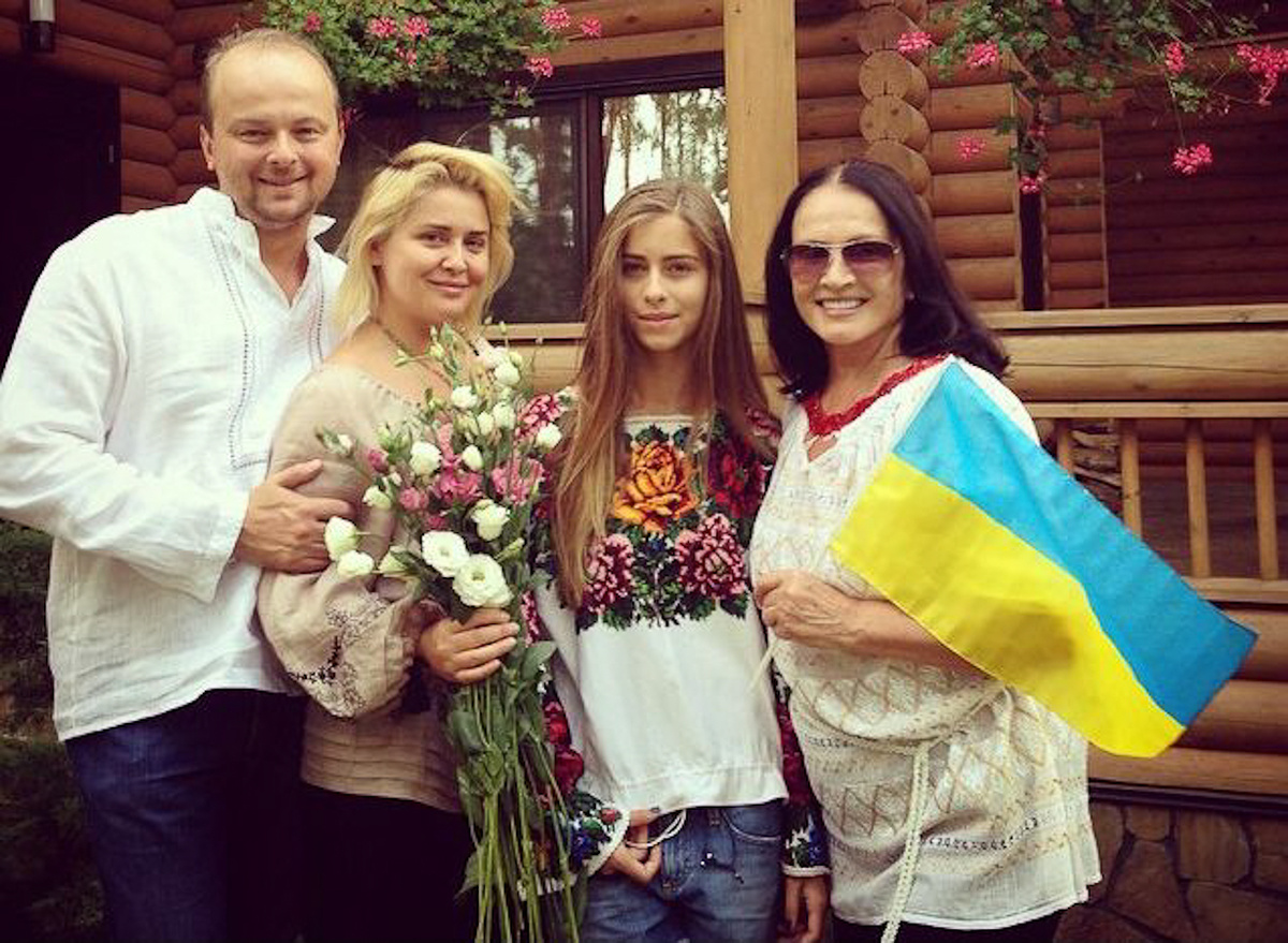 Убежав от побоев внука дзен. Видеозаписи мальчики с мальчиками. Мальчик без ничего. Избил 89 бабушку. Убежав от побоев внука дзен.