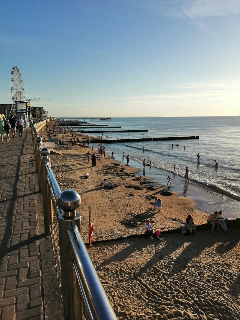 Центральный городской пляж в Зеленоградске Калининградской области