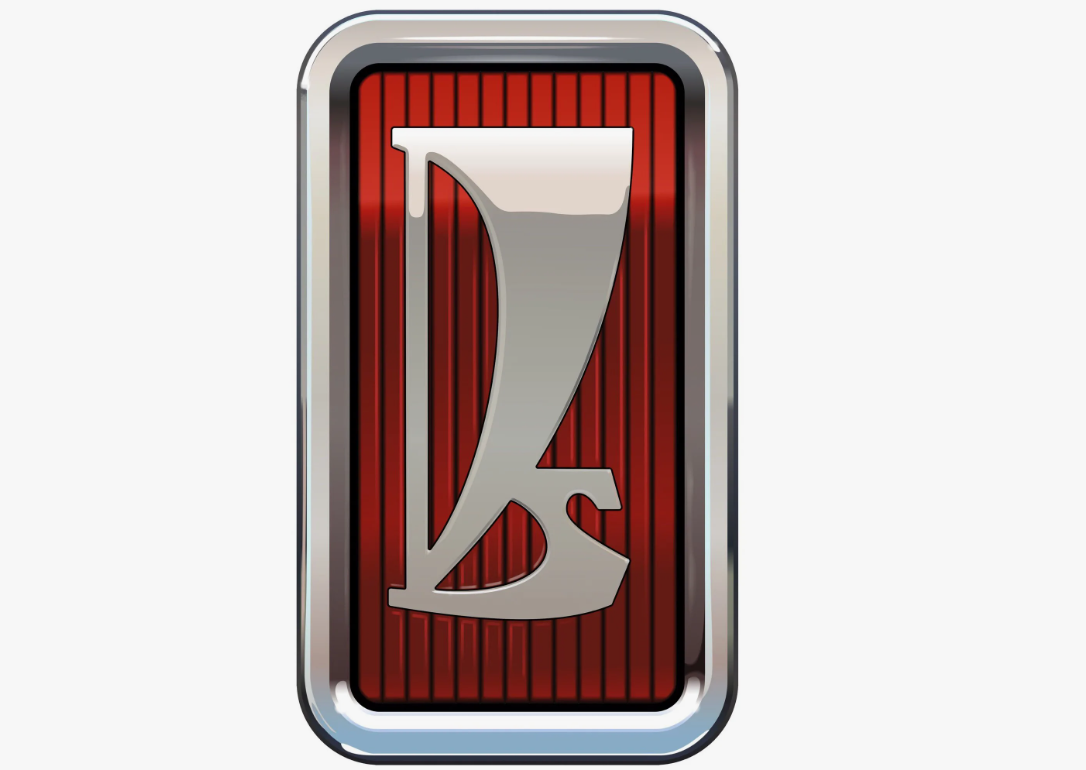 Чувствуете родной символизм? У них на значке, даже, не машина, а лодка, вот и не получается ничего. Надо было лодки делать, а Камазу на пару с Феррари коневодством заняться.