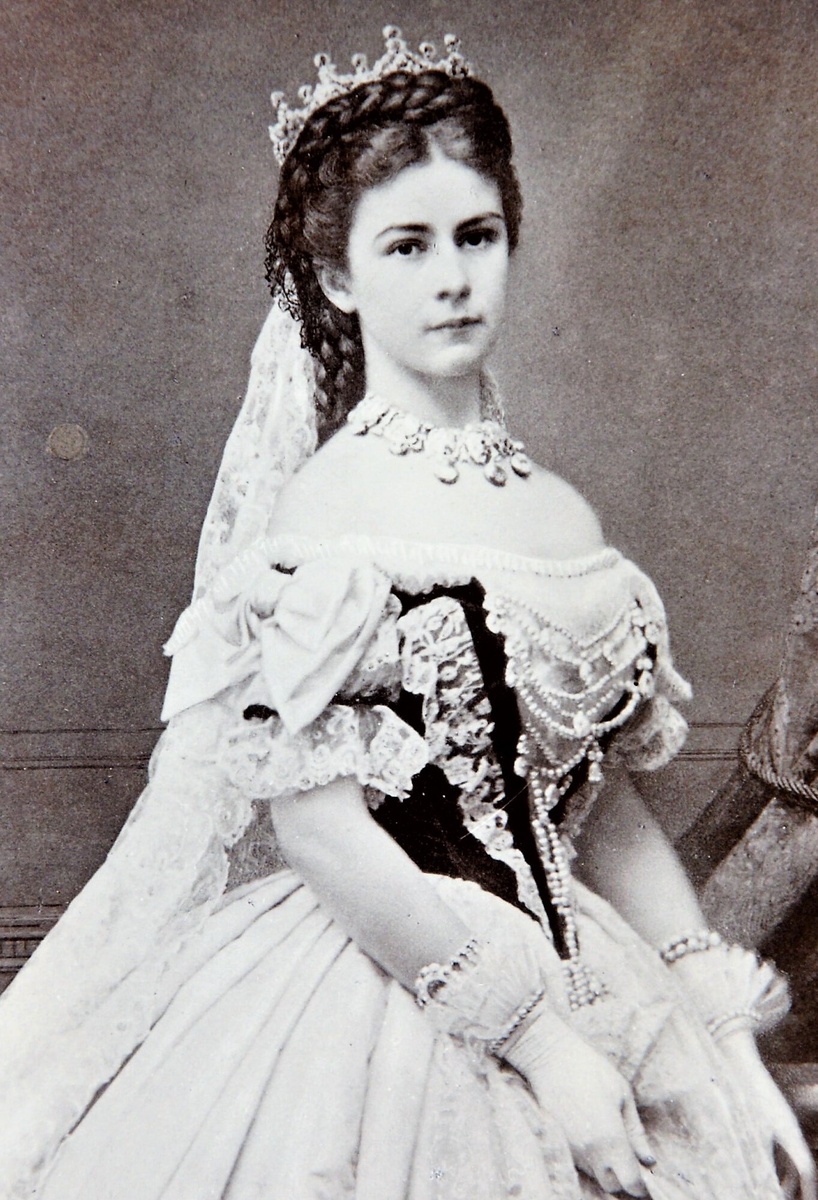 Императрица Елизавета Баварская (Сисси) в венгерском костюме, 1867 г.