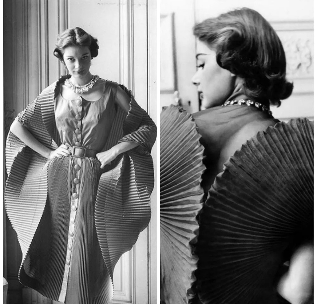 Эльза Скиапарелли в платье-кокон. Её изобретение. 