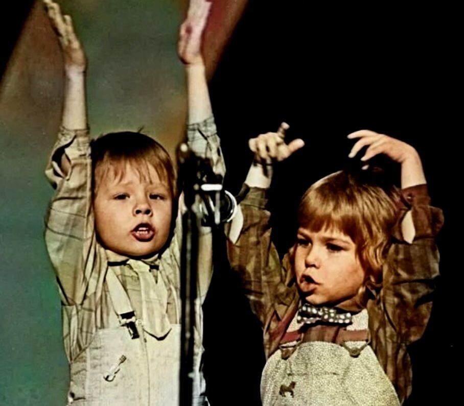 Гунар Калныньш и Гуна Паула в детстве