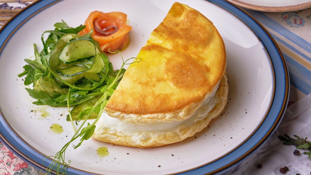 Пышный омлет скрасит утро! Фото:Depositphotos / VladimirKolens