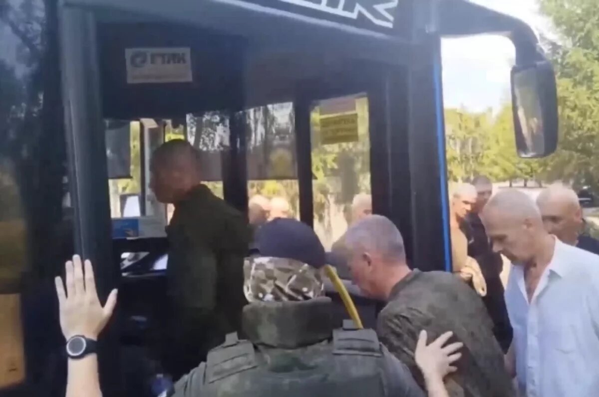    Четырёх военных из Иркутской области вернули из украинского плена