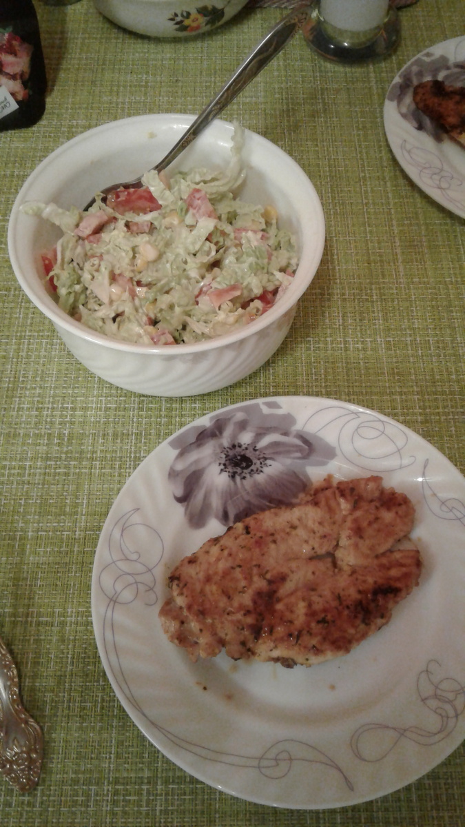 Вот так обживалась и докупала себе тарелочки