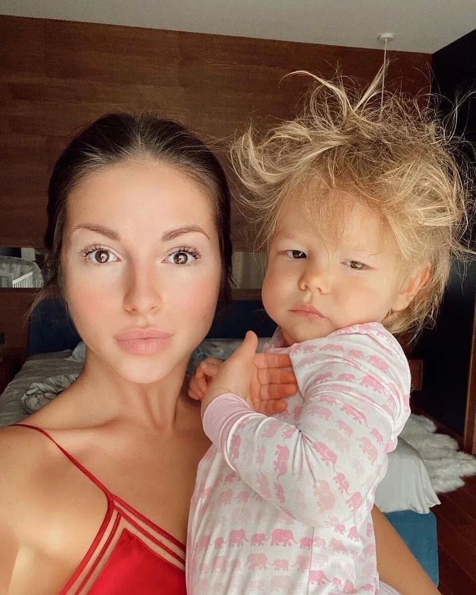 Дочь решилась. Машинки для мальчиков. Дети играют в машинки. Хайди клум дочь старшая сейчас. Дочь хайди клум 2021.