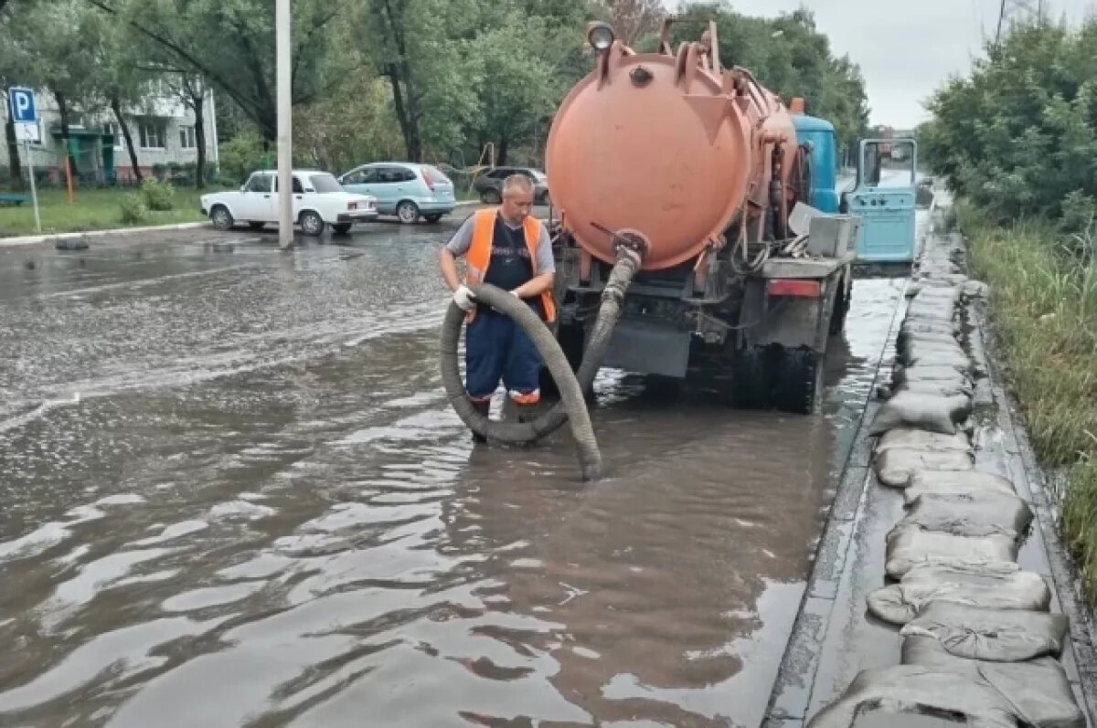    Мэр Омска Сергей Шелест рассказал, сколько выкачали воды за прошедшие сутки