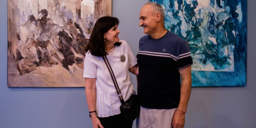    Супруги на персональной выставке Шафика Ашти в Академии художеств имени Ильи Репина.Алёна Бобрович