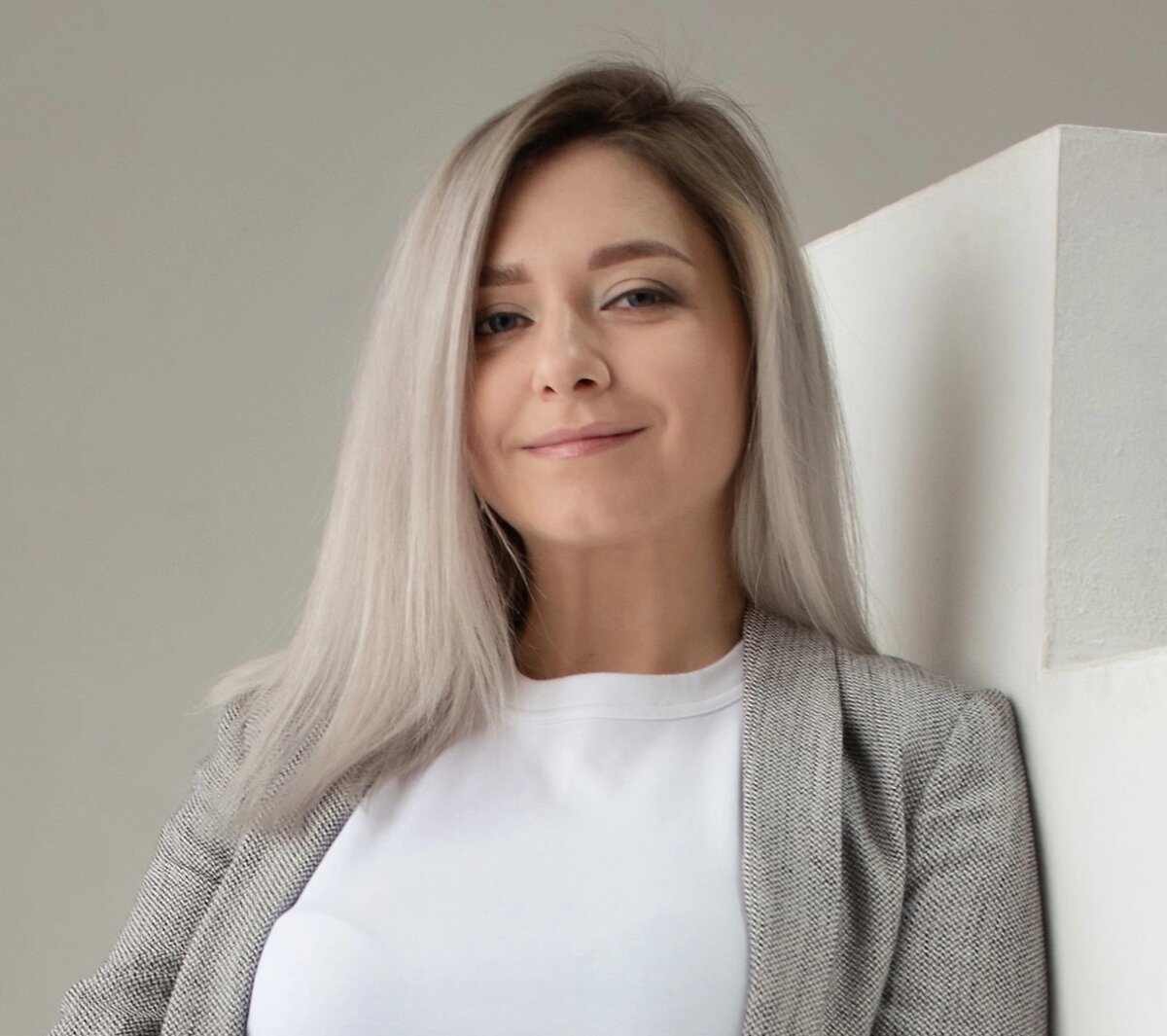 Валерия Любимова работает с клиентами как профориентолог и психолог по вопросам карьеры, самореализации и самооценки. Иногда Валерии нужны помощники для блога — она ищет их с помощью метода ненумерологии 