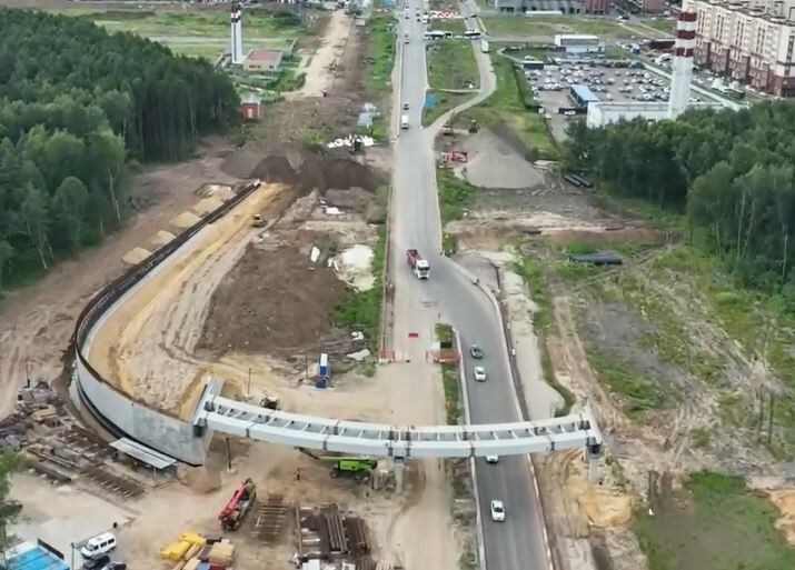 Ход работ по возведению эстакады через Расторгуевское шоссе.