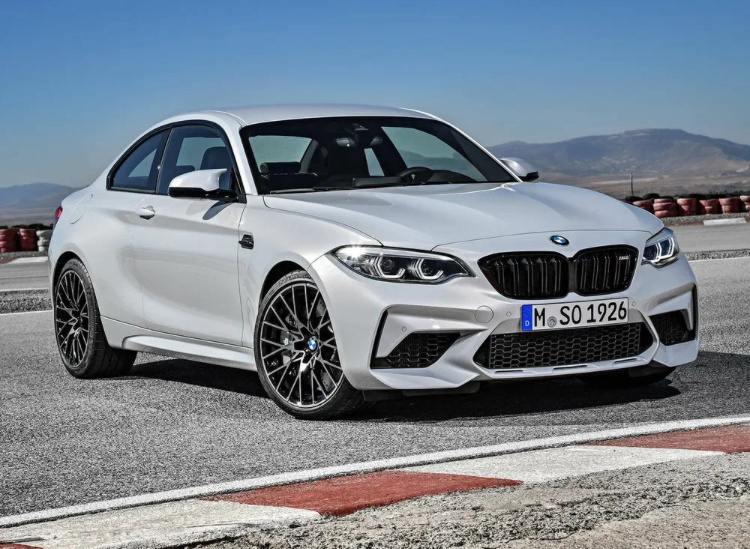 Российский дилер предлагает купить BMW M2 с задним приводом и двигателем мощностью 460 л.с.