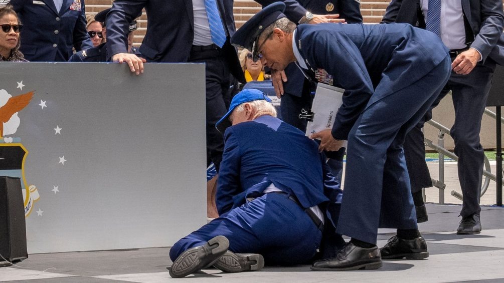    Джо Байден скорее закажет сиделку, чем киллера.