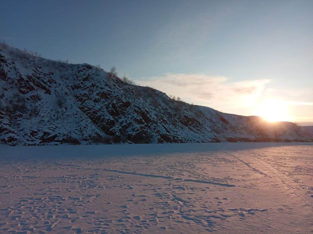 Время вечер, собираюсь домой с рыбалки