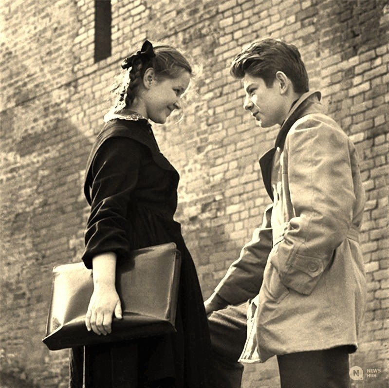 И кто из нас в то время не влюблялся...