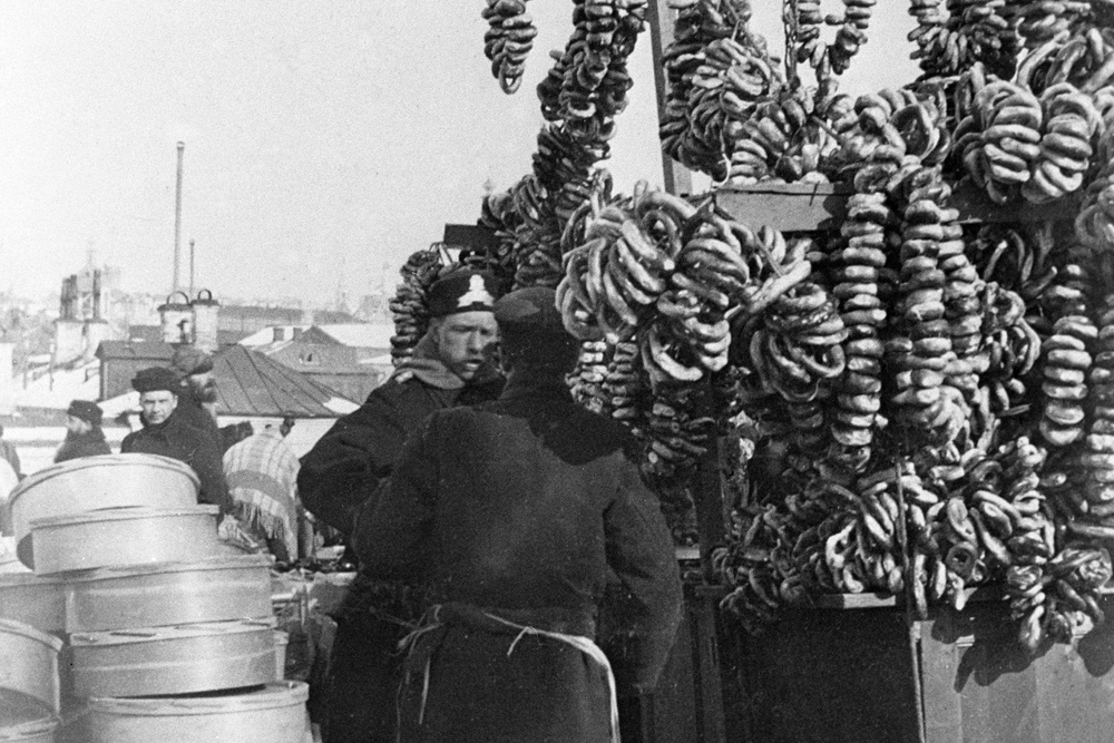 Торговцы ситами и кренделями