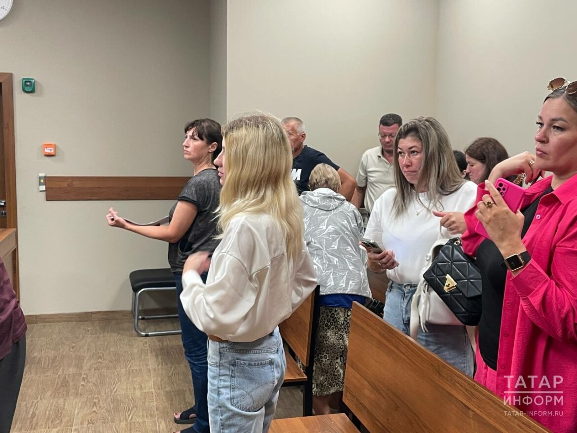 ​В Советском суде Казани начался процесс по делу 26-летней водителя такси Ники Сухорословой. Фото: © Дмитрий Шатров / «Татар-информ»