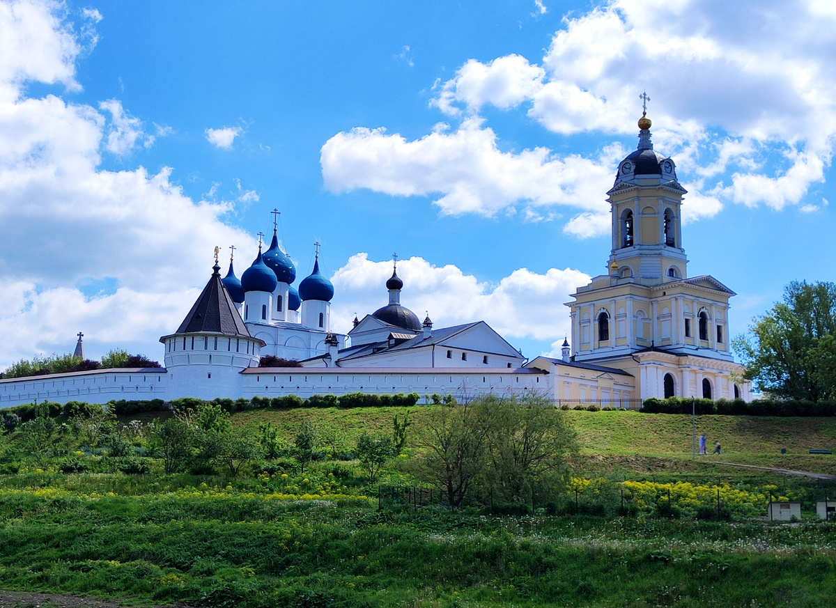 Серпухов, Высоцкий монастырь