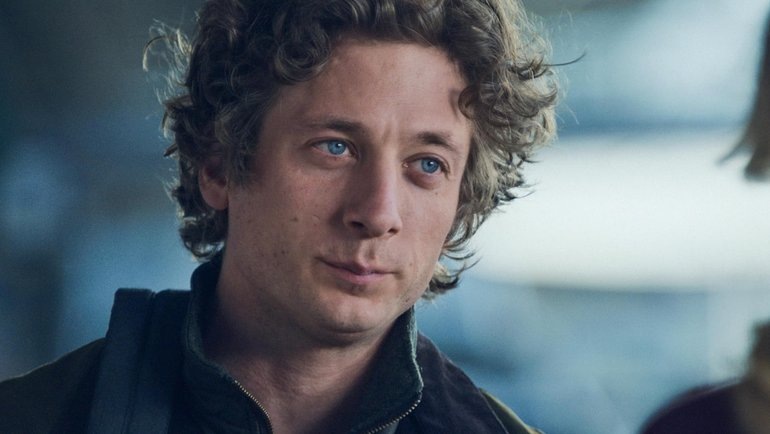    Кадр из сериала «Медведь»