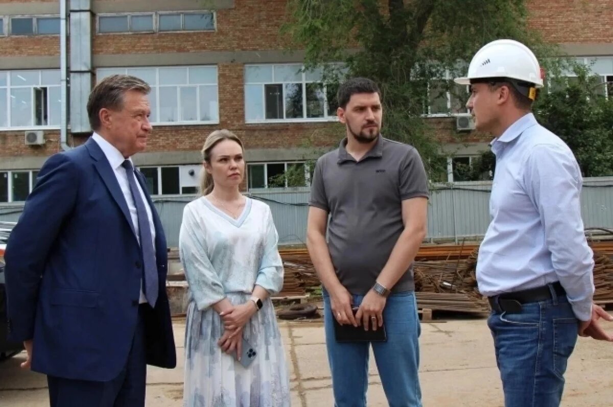    Сенатор Рябухин проверил строительство детской «инфекционки» в Ульяновске