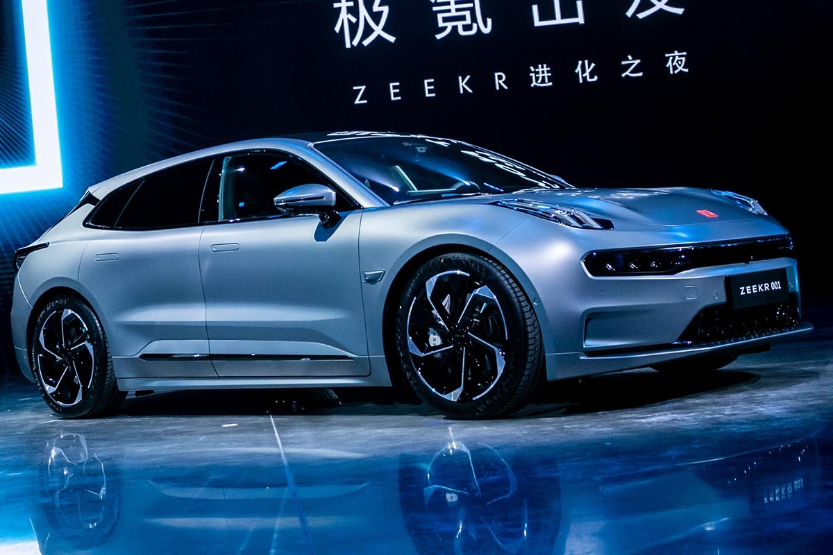 Cедан Zeekr 001, Источник фото: carsweek.ru