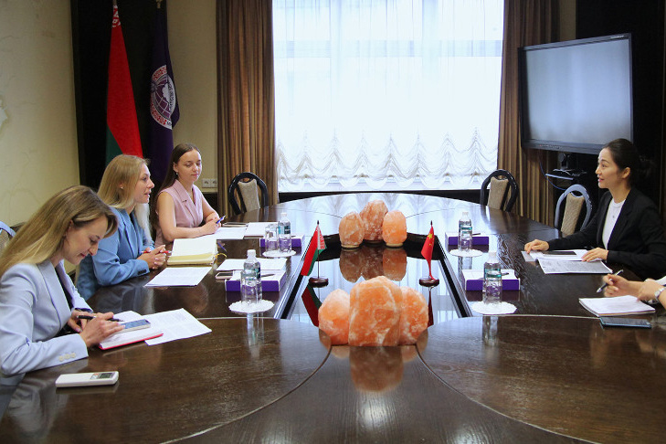    Беларусь и Китай намерены создать рабочую группу по инвестиционному сотрудничеству