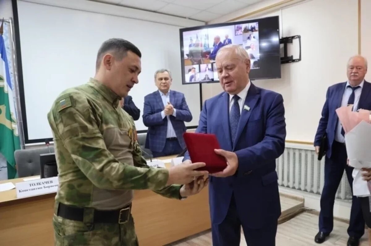    Герой вирусного ролика о сборах на СВО стал заслуженным артистом Башкирии