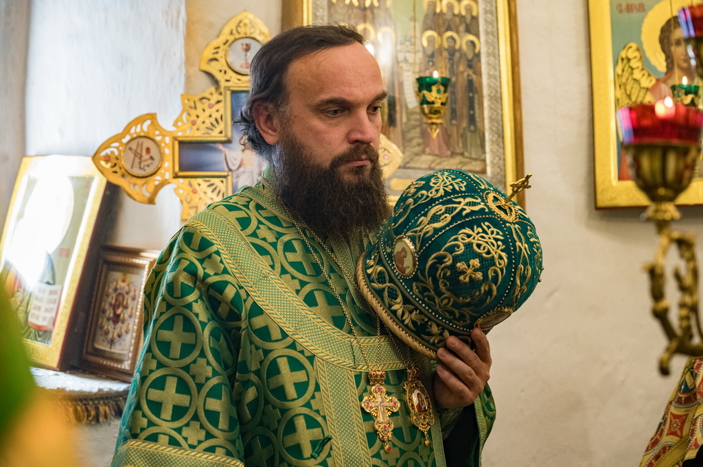 102 февраля. 2 fm. 102 февраля. 102 февраля. Radio 102.