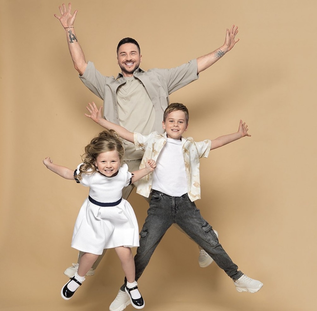 Прыгают для обложек журналов от всего удовольствия