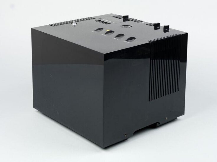 телевизор Black ST 201 TV (фото из открытых источников)