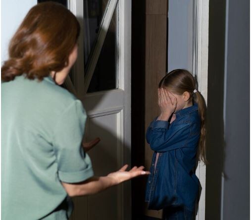 Многие советуют не церемониться с детьми. Фото: ru.freepik.com