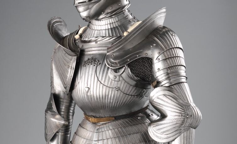 Максимилиановский доспех из собрания музея Метрополитен, Нью-Йорк. Деталь.