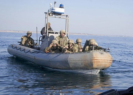    Украинские морпехи бегут за границу, давая взятки пограничникам