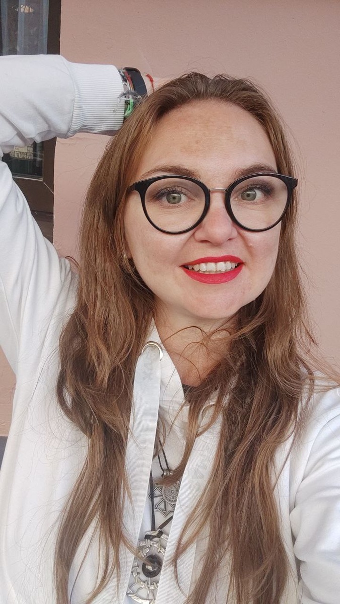 Для меня самым очевидным было - обрести партнера. Это такой интересный во всех смыслах персонаж, выше меня по интеллекту и по росту, примерно равный по запросам и статусу. Ну, и чтобы запах был такой, от которого я сдамся без боя.