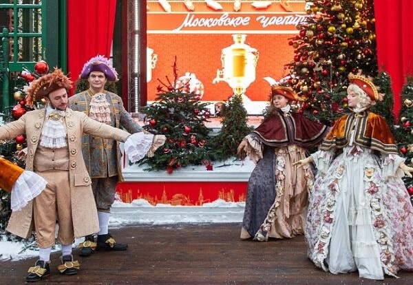 "Московское чаепитие" зимой на Тверской площади. Фото автора