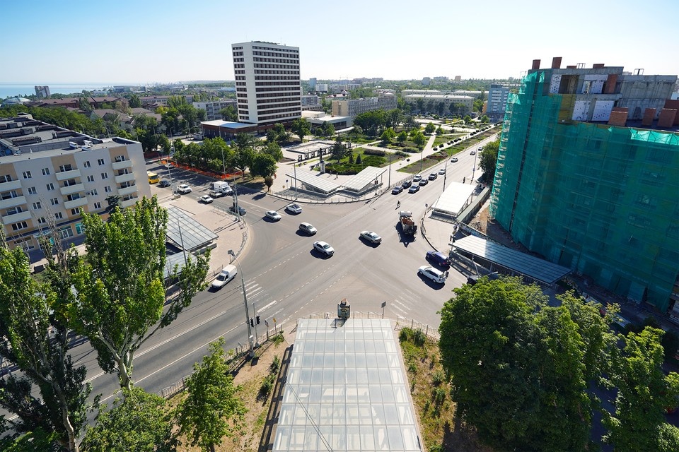    Вид на центральный в городе перекресток Ленина – Металлургов Александр ИВАНОВ