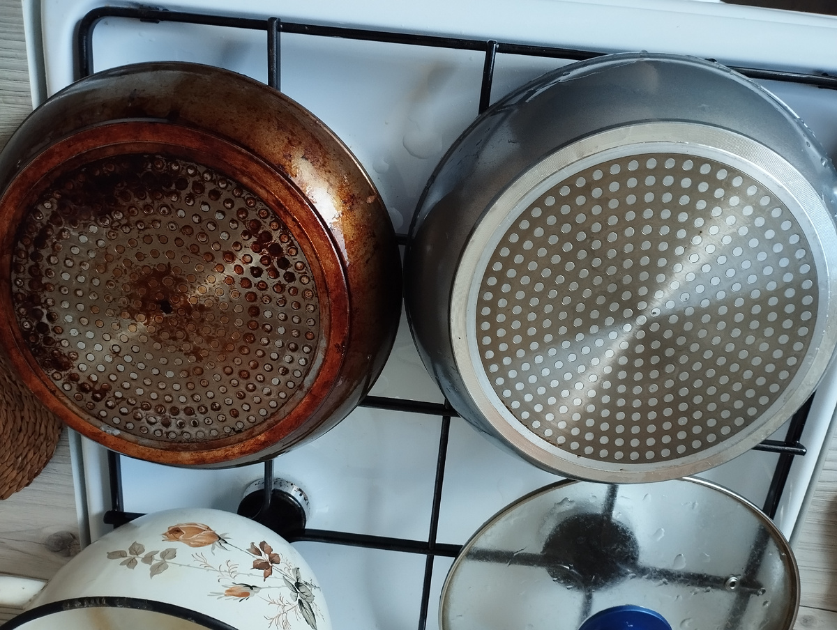 Новая и старая сковорода.