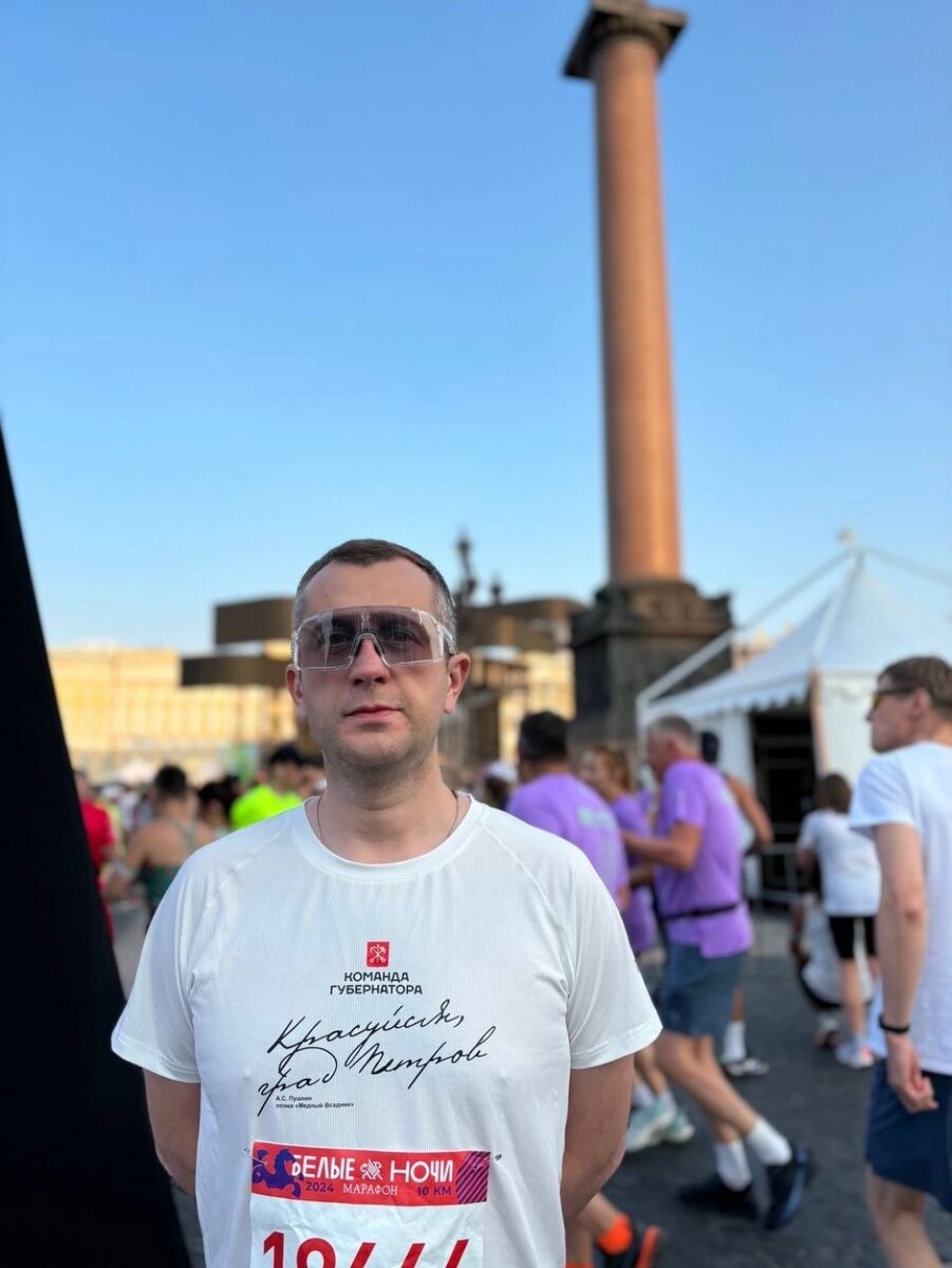    Вице-губернатор регулярно принимает участие в забегах. Фото: Telegram-канал Бориса Пиотровского.