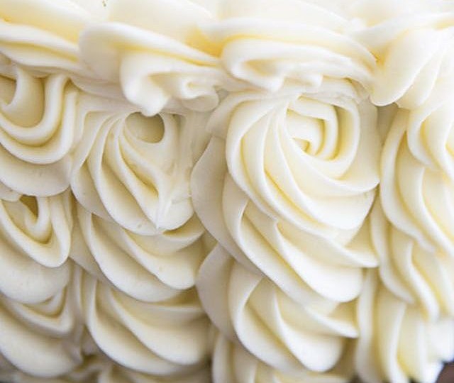 Как сделать популярный сырный крем "крем чиз": простой рецепт для кондитера (в закладочки)