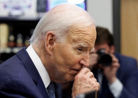    Байден может покинуть президентскую гонку уже в эти выходные — СМИ