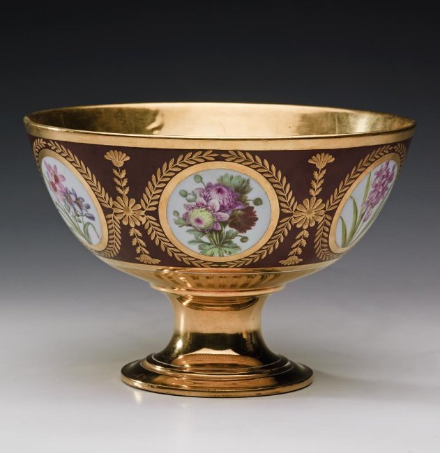 Полоскательница из «Ботанического» сервиза. © Музеи Московского Кремля