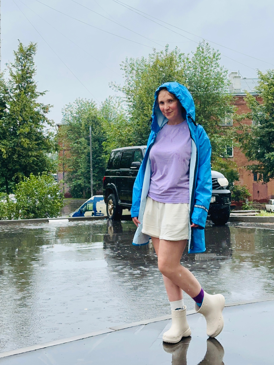 Это могла бы быть реклама дождевика или резиновых сапог, но нет. 