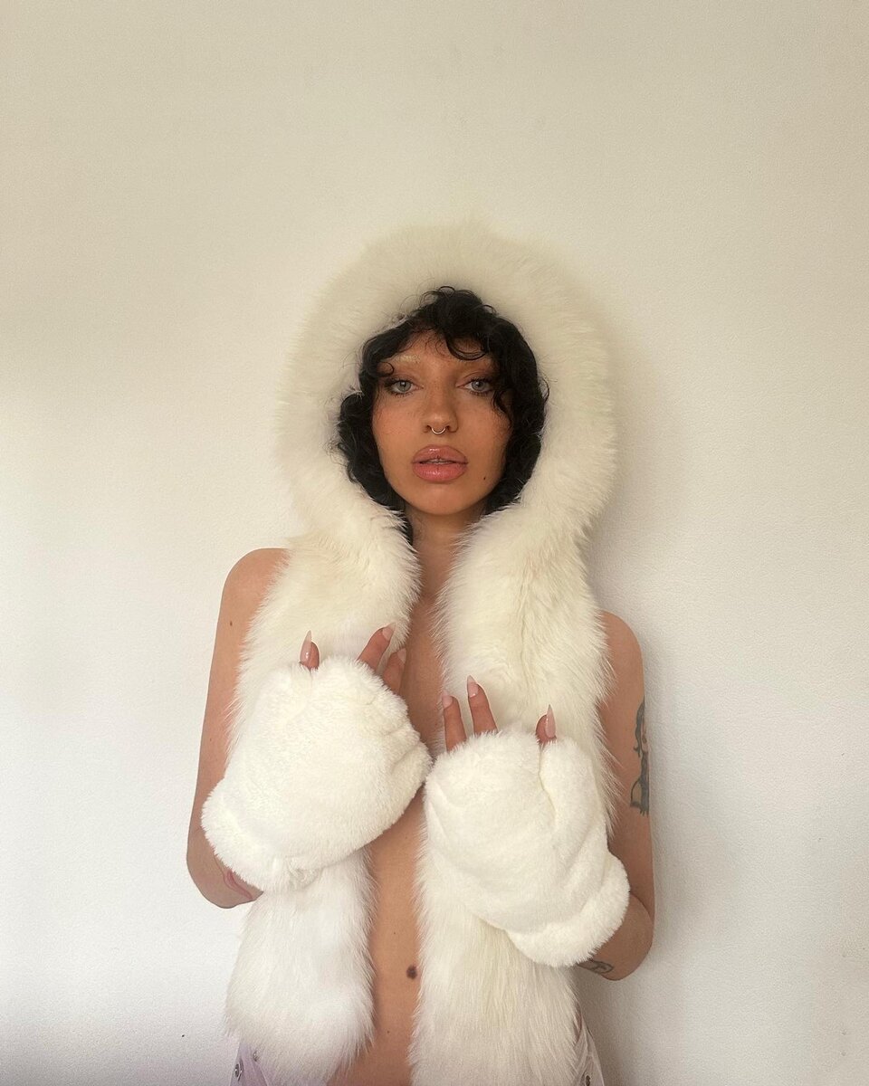    Аникv. Фото: Инстаграм (запрещен в РФ) Аникv