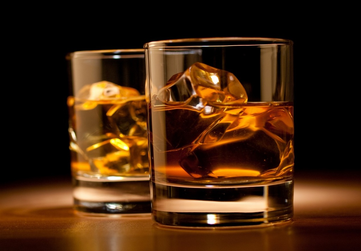 Рассказываем сколько стоит хороший виски