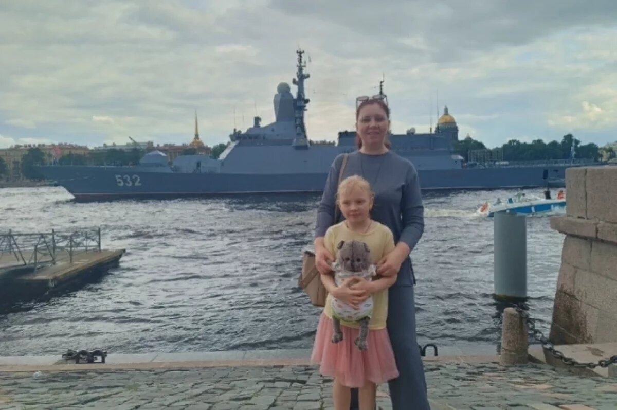    С дочери омской журналистки сняли 12 долгов со всей страны