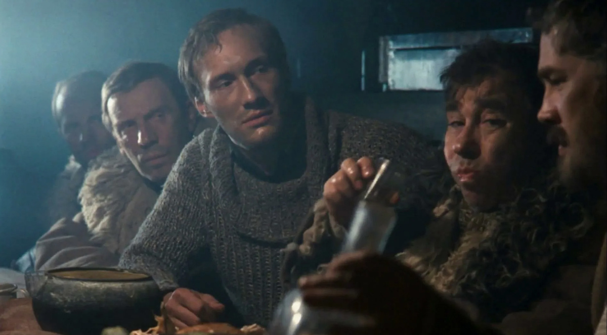 Кадр из фильма "Дети чугунных богов" (1993)