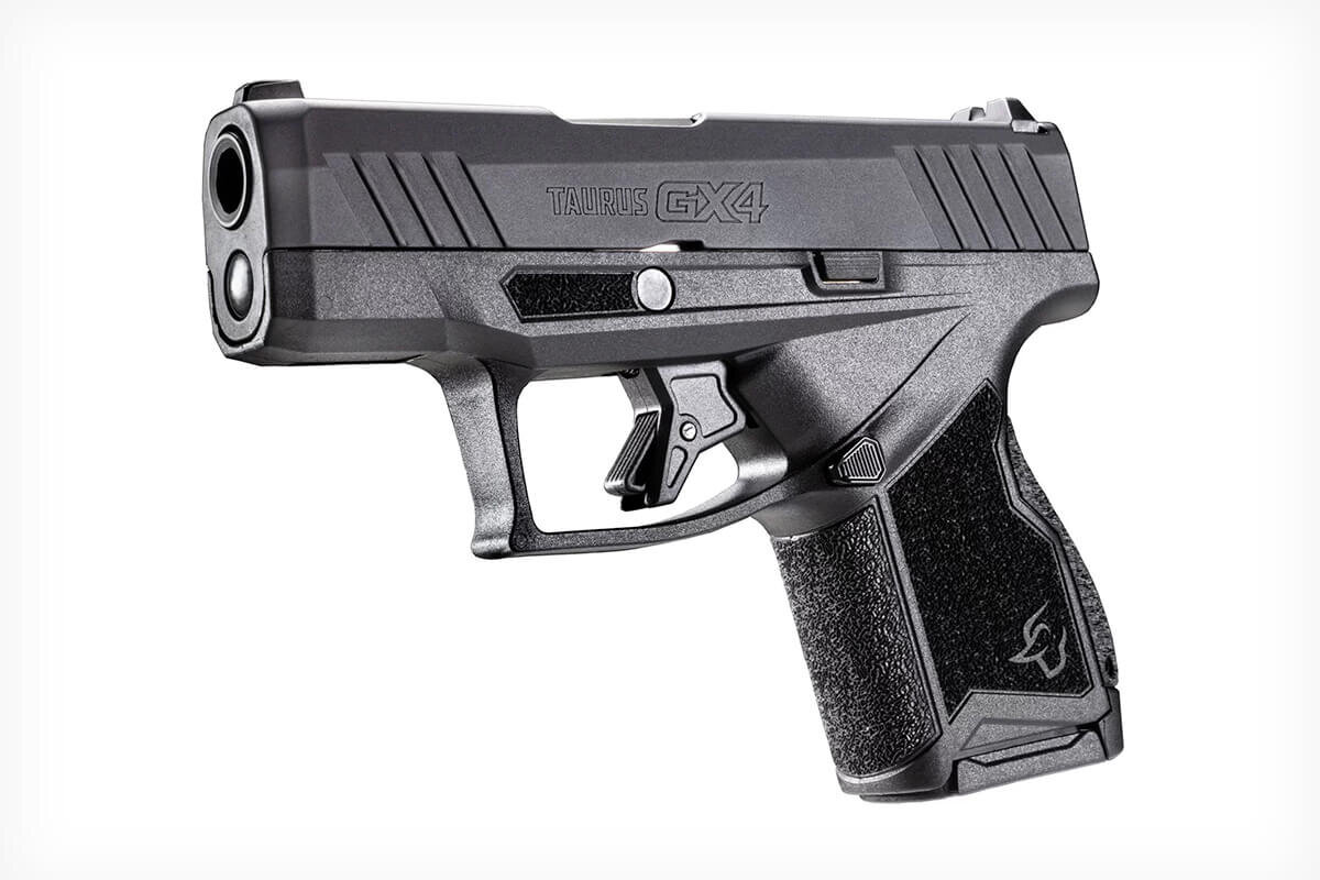 Taurus GX4 — уникальный пистолет в два размера ладони. Он вмещает 11 патронов плюс один в патроннике.