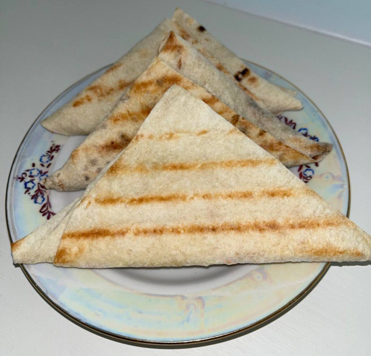 Конвертики из лаваша с начинкой